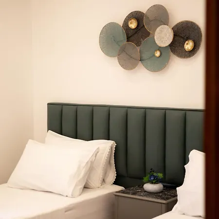 בית הארחה Em