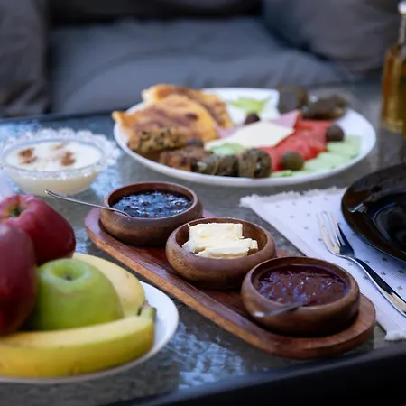 בית הארחה Em 4*